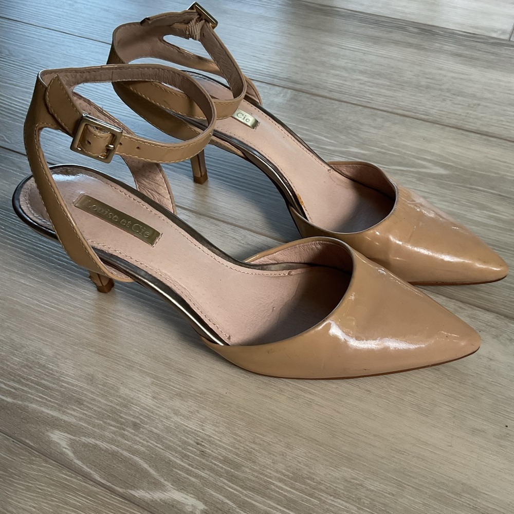 Louise Et Cie Tan Leather Sandals Ankle Strap Heeled Shoes Size 7